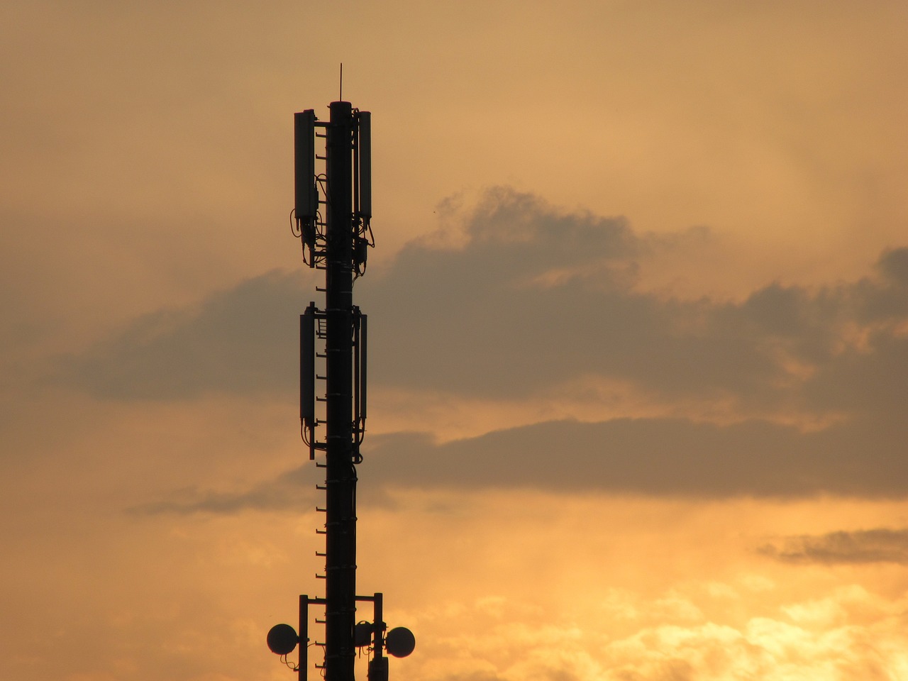 Implantation d&#39;une nouvelle antenne relais Bouygues Telecom/SFR